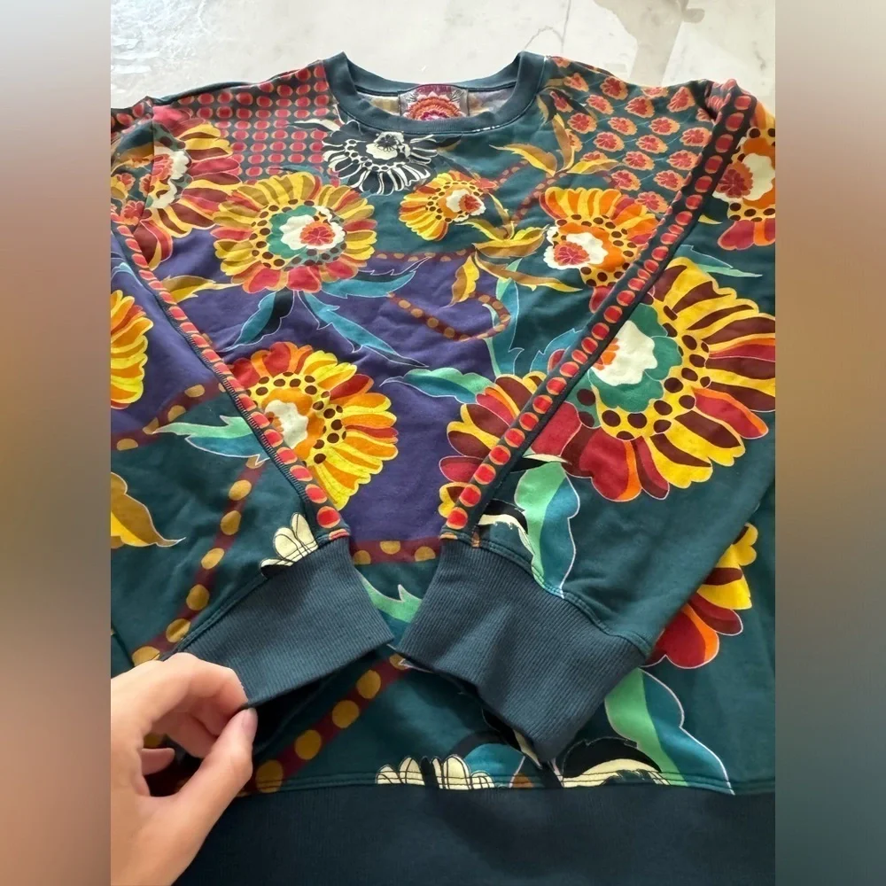 Johnny Was-NWT Multicolor Janie Favorite Relaxed Printed Longsleeve Sweatshirt - Picture 7 of 8